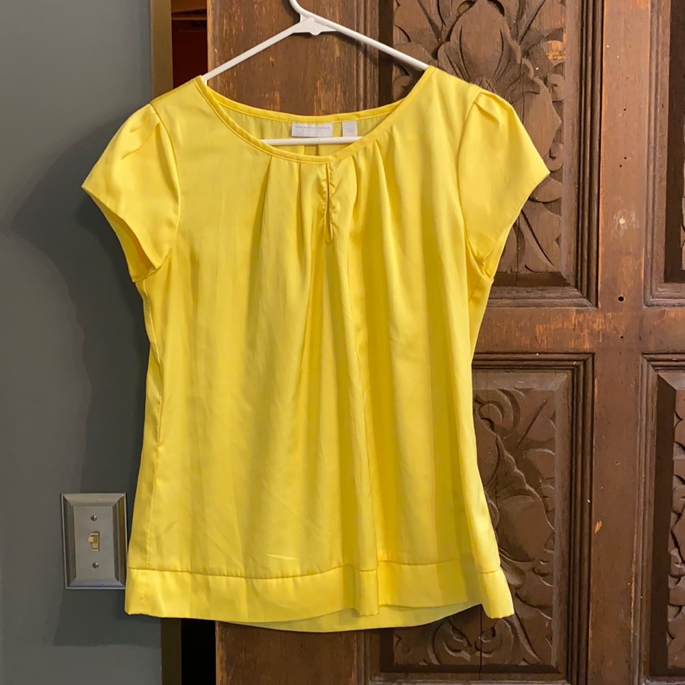 Beautiful yellow blouse